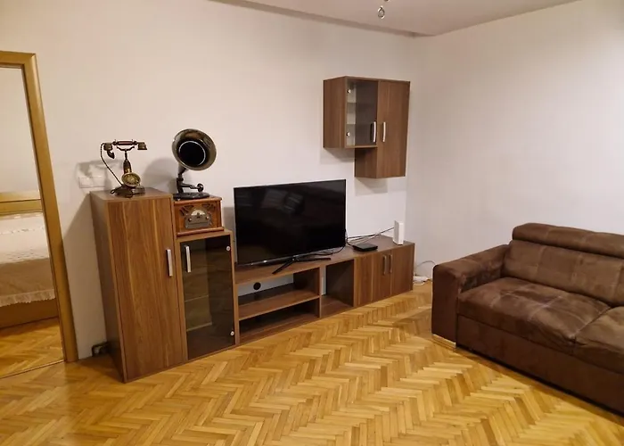 Apartmán Free Parking, Old Town Cozy Near Train Stat *